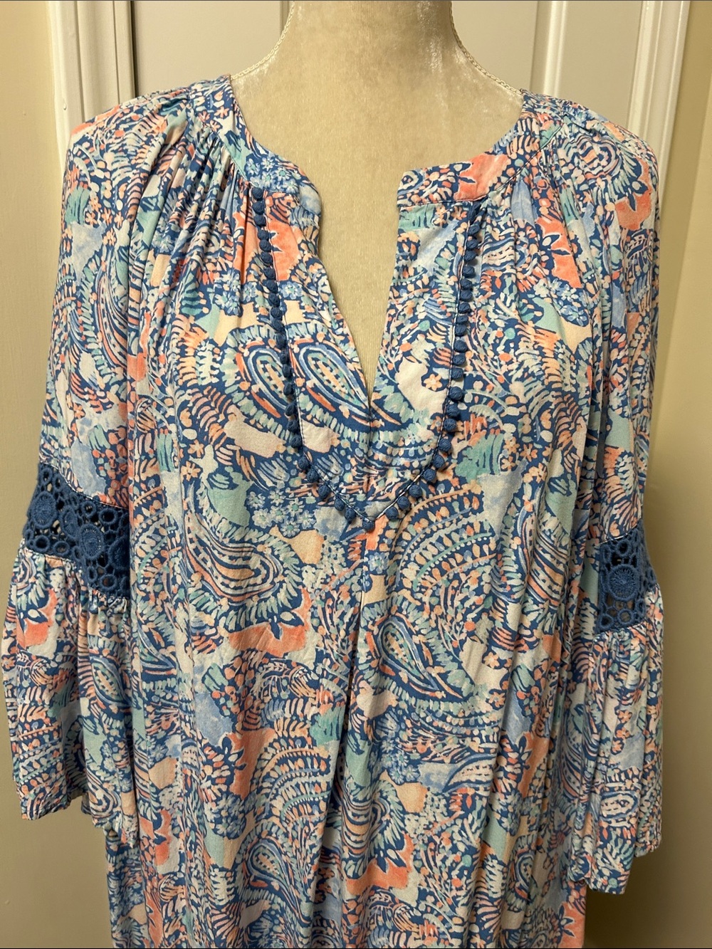 crown & ivy dress - Picture 2 of 11